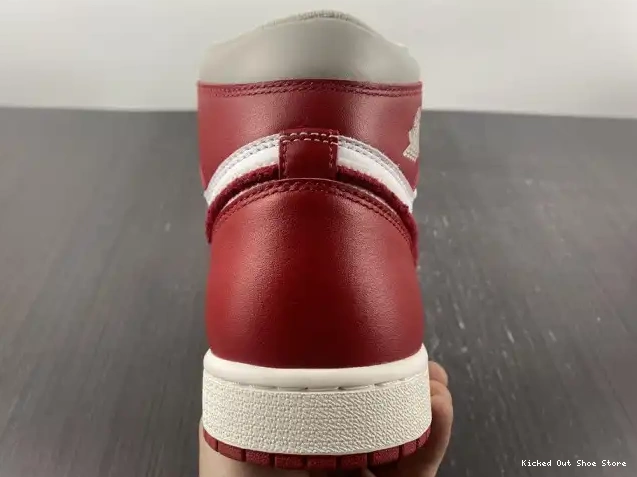 Kick Theory (W) OG High Newstalgia DJ4891-061 Jordan 1 Chenille 0501